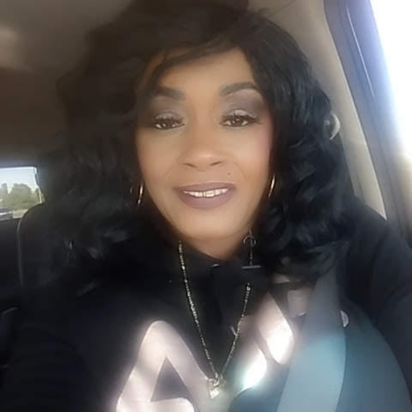 Meet your Posher, Kathy - Picture 1 of 1